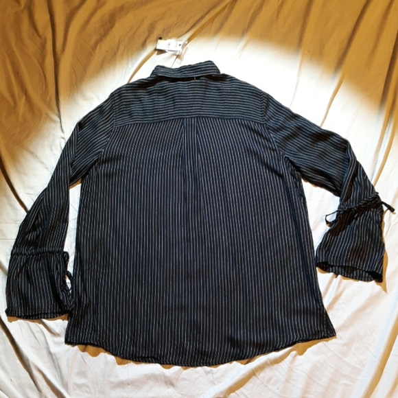 Striped bell sleeve top - Picture 9 of 15